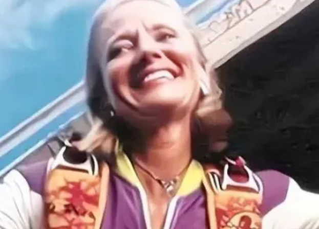 世界杯直播-她从4400米高空跳下，降落伞打不开，却被25万只小生命救获