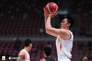 强势复苏！男篮5大后卫上一场三分15中1 今天三分18中9&amp;合砍56分