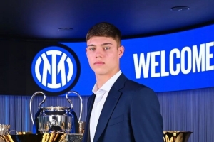 意媒：尽管扎莱夫斯基即将转会，但国米也不会留下帕拉西奥斯