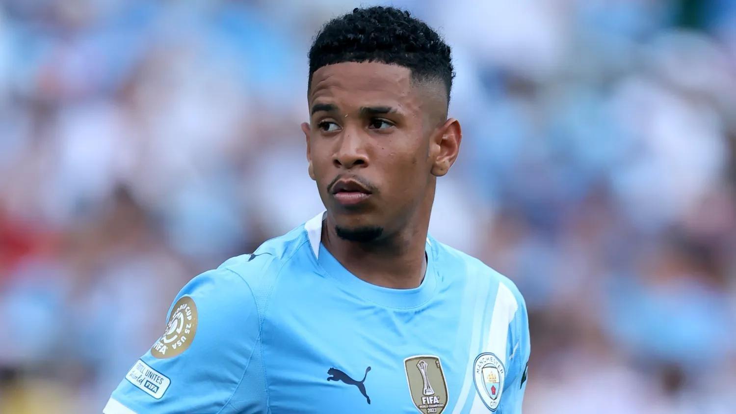 名记：曼城决定留下萨维尼奥，这扼杀了罗德里戈的转会可能