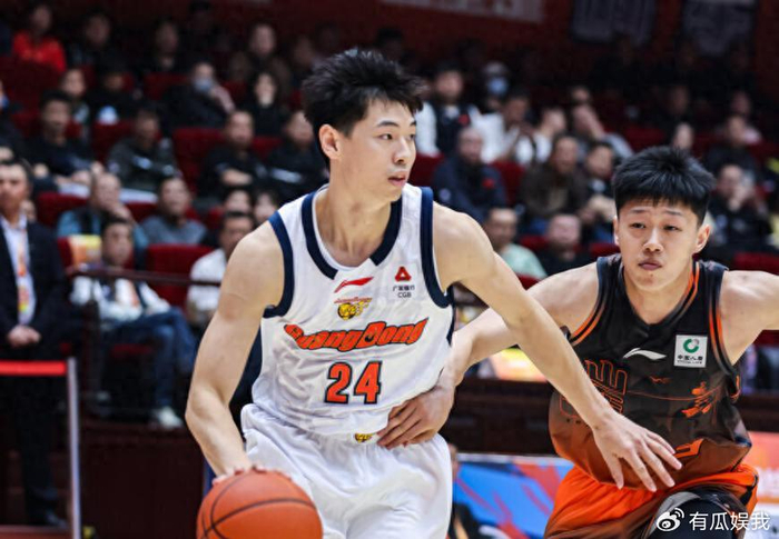 世界杯直播-CBA积分榜最新排名出炉！广东输球跌至第6：深圳第3辽宁第10|广东队|山东队|季后赛|客场|广东男篮_新浪体育_新浪新闻